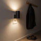 💡 60% KORTING – Automatische Wandlamp Voor Schemer & Nacht | 3000K Warm Licht | Insteekbaar & Met Extra Stopcontact