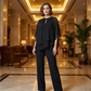 🔥Zolang de voorraad strekt 50% korting!🎉Elegante tweedelige set: blouse met asymmetrische zoom en wijde broek
